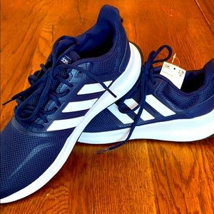 Adidas Run Falcon sneakers